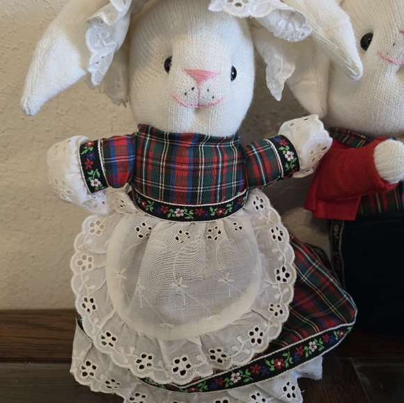 Vintage 6 piece sock bunnies holiday decor set. Mint Condition. - Picture 3 of 14